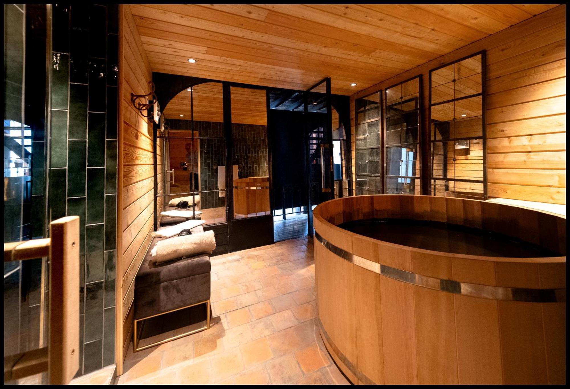 La Chapelle Du Carmel - Centre Ville - 340 M2 - Spa - Cinema - Parking - Reims Luaran gambar